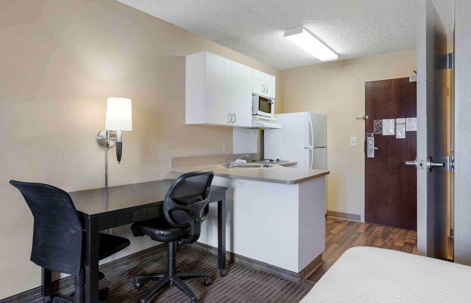 Extended Stay America Suites - Santa Barbara - Calle Real Exterior foto